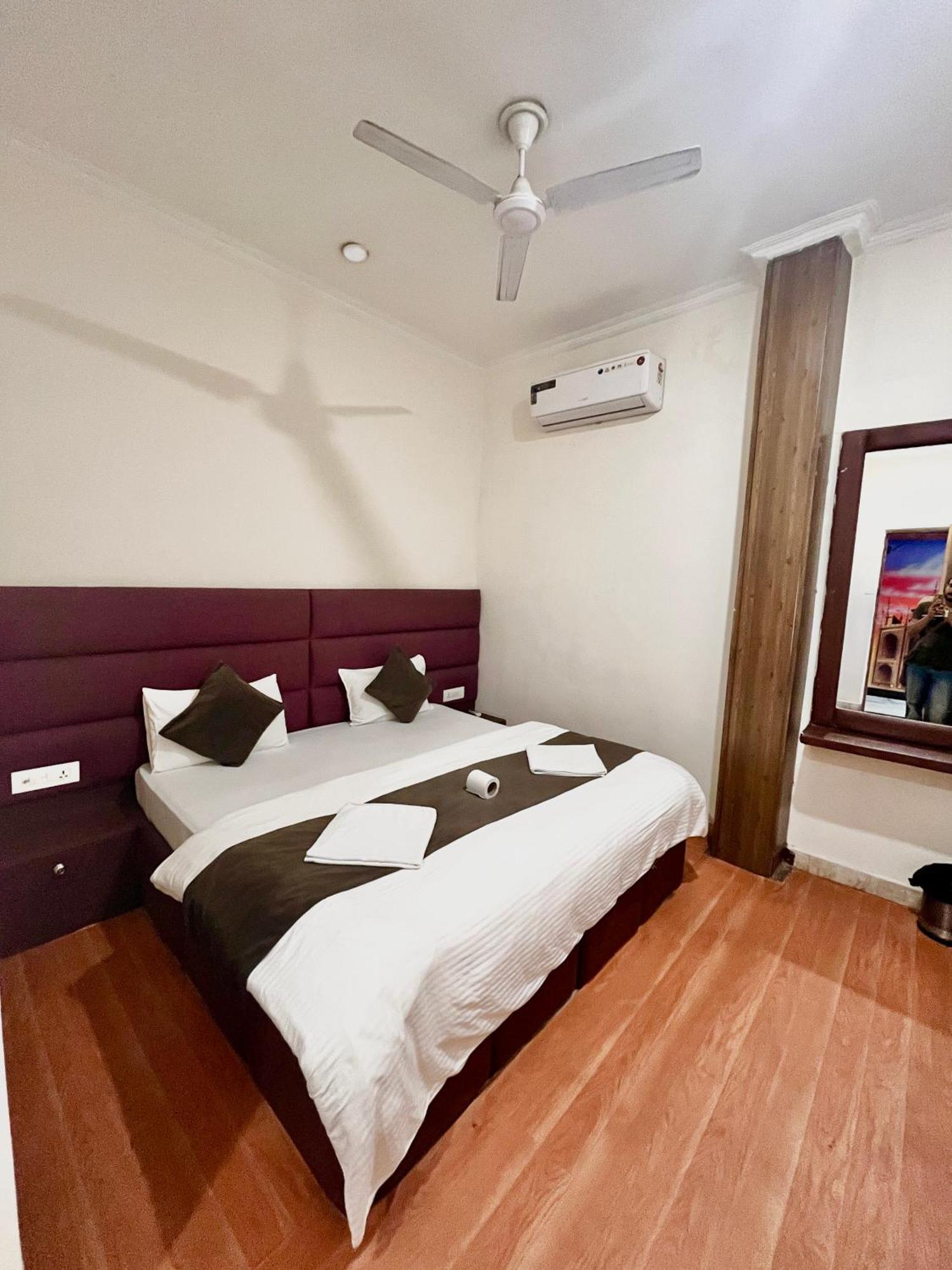 Hostel Hot - House Of Travellers Taj View Agra  Exterior foto